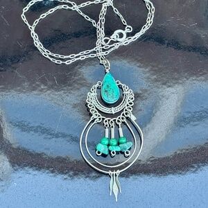 Delicate 𝅺Turquoise & Silver Tone Chain Necklace
